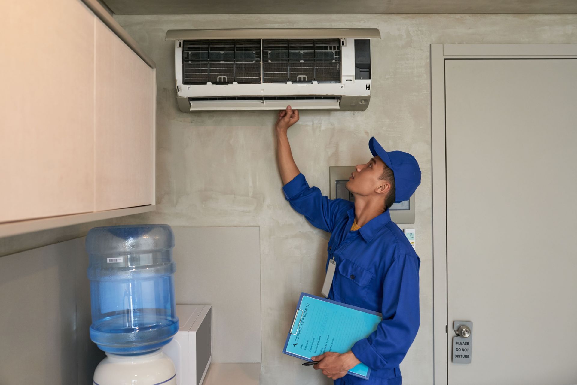 門禁系統的安全性考慮有哪些,如防止破解和非法進入?